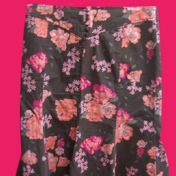 Dresses & Skirts - VINTAGE Togo Brown Floral Flirty Cotton Skirt Size 8